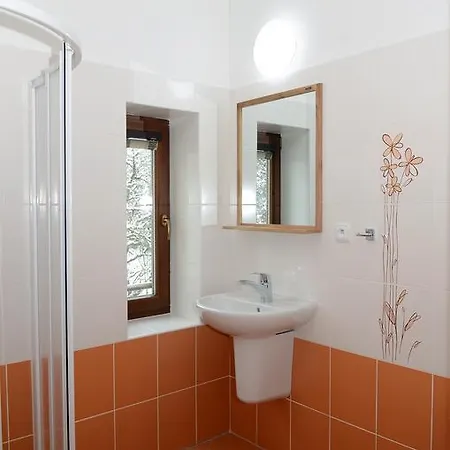 Guest house Restaurace Oburka 3*